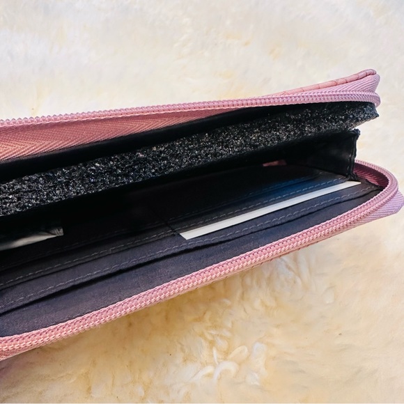 Hudson + Bleecker BONJOUR SMARTPHONE WALLET - Picture 9 of 12